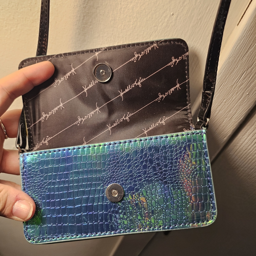 Small Kendall & Kylie Iridescent Blue Clutch - Picture 6 of 8